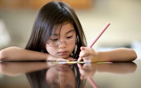 CHALLENGING CULTURAL STEREOTYPES IN THE RIGHT PLACE: A Lefty's Ordeal