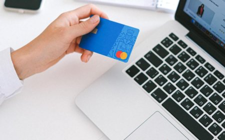 WHY YOUR BUSINESS NEEDS AN E-COMMERCE WEBSITE