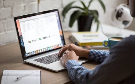 Is Remote Work and the Nomad Lifestyle as Glamorous as It Seems?
