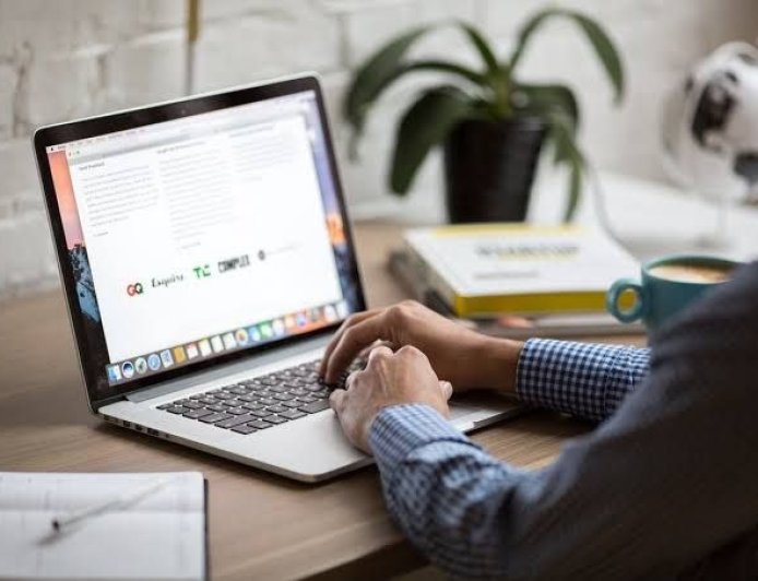 Is Remote Work and the Nomad Lifestyle as Glamorous as It Seems?